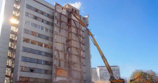 Демонтаж многоэтажного дома Ялта, цена от 3729 руб.
