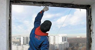 Демонтаж остекления балкона в Ялте - цена от 578 руб. - Сварной-Ялт